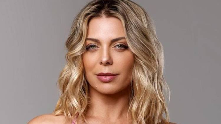 Famosa revelou que sentia medo de ser mulher morando na periferia