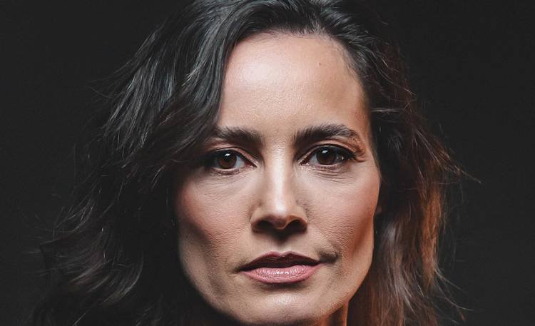 L�via Gaudencio celebra trajet�ria e conquista destaque no cen�rio audiovisual