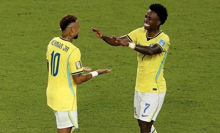 Vini Jr. celebra triunfo do Brasil na Copa do Mundo: 