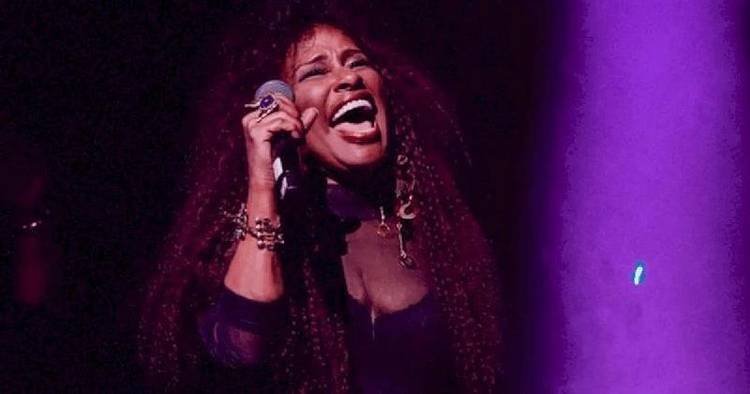 Chaka Khan revela que est� fazendo m�sica com Sia