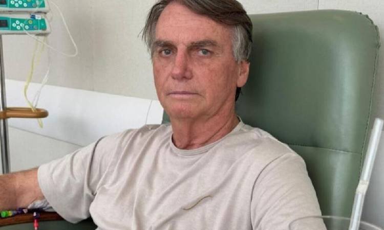 Bolsonaro cancela compromissos de julho por recomenda��o m�dica ap�s crise de sa�de