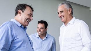 Metas do Cruzeiro para 2026 envolvem Tite, t�tulos e manuten��o do elenco