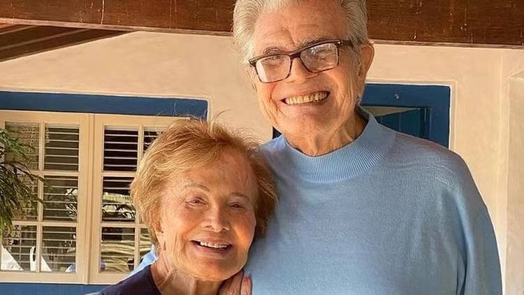 Gl�ria Menezes e Tarc�sio Meira