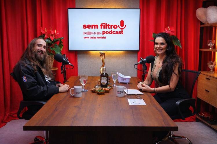 Andreas Ciero, que filmou estrelas como Andressa Urach, Rita Cadillac e Luiza Ambiel, revela bastidores da profiss�o