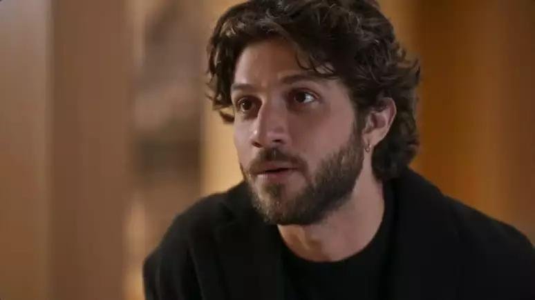 Os resumos dos cap�tulos de Mania de Voc� s�o fornecidos pela Tv Globo e podem sofrer altera��o sem aviso pr�vio
