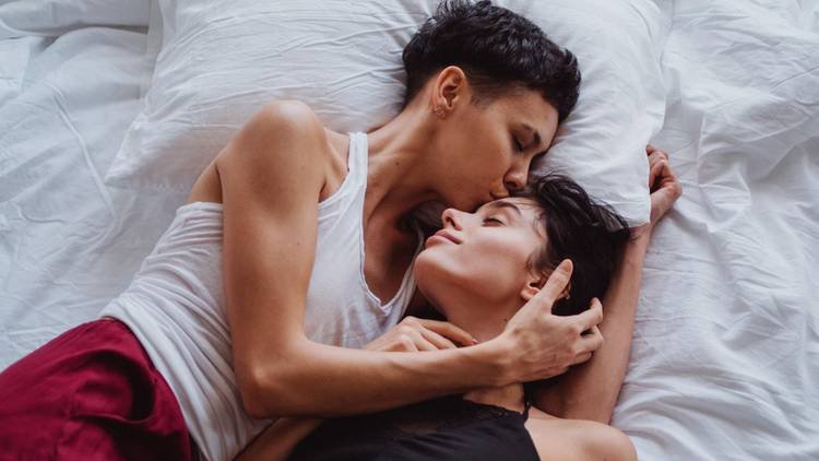 Sexo lésbico: como descobrir novas formas de prazer e conexão
