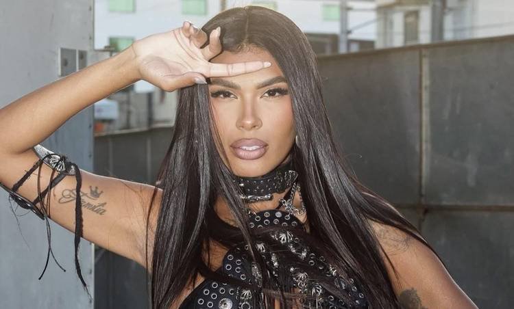 Eita! Pocah quebra o sil�ncio ap�s surgirem boatos de atrito com MC Rebecca