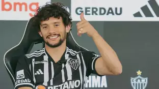 Atl�tico-MG liga sinal de alerta para Scarpa e mais 1 na janela de julho