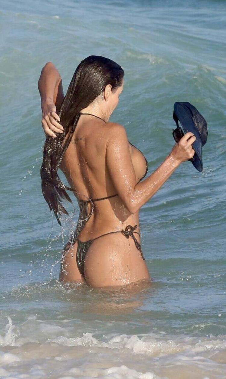 Deborah Secco