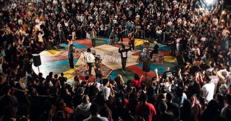 Ap�s reunir multid�o em BH, Gabi Sampaio lan�a disco de 'Som do C�u