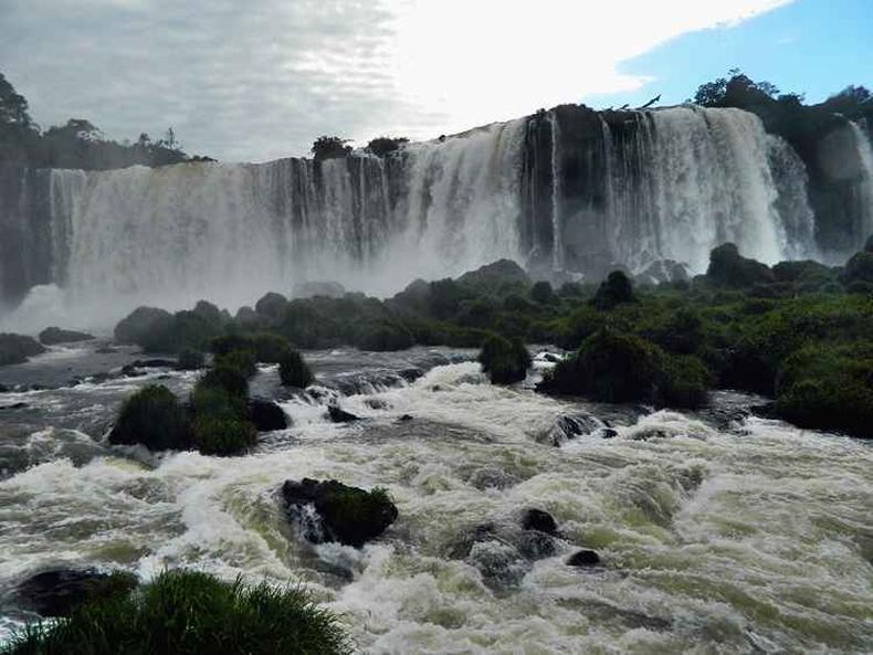 Cataratas, eleita uma das novas sete maravilhas da natureza em 2011(foto: Elizabeth Colares/EM/D.A Press) Cataratas, eleita uma das novas sete maravilhas da natureza em 2011