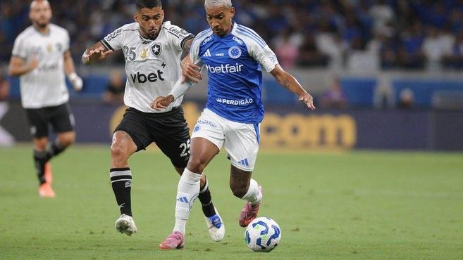 Cruzeiro cede empate ao Botafogo em despedida do Mineiro - foto: Alexandre Guzanshe/EM/DA Press