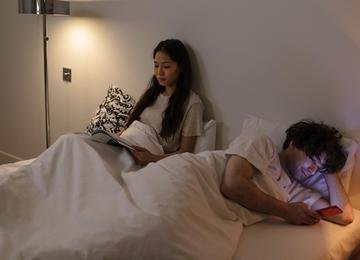'Presença ausente': quando o celular começa a afetar a intimidade do casal