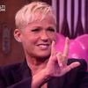 O que significa o sinal feito por Xuxa nos programas da TV Globo?