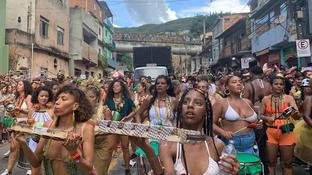 Carnaval de BH em tempo real: fotos, v&#237;deos e informa&#231;&#245;es dos blocos