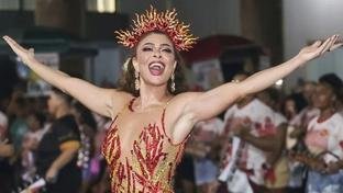 Atitude de Juliana Paes em escola de samba decepciona e gera revolta: “Tem que parar de normalizar”