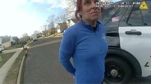 Ex-prefeita confessa ter dirigido embriagada com filho de 2 anos no carro