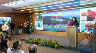 Minist�rio do Turismo lan�a Guia para Mulheres que Viajam Sozinhas