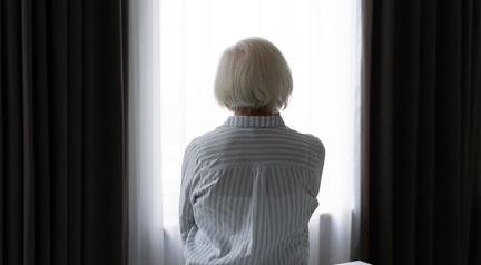 Mulher ser� indenizada ap�s ser chamada de “v�ia” no trabalho