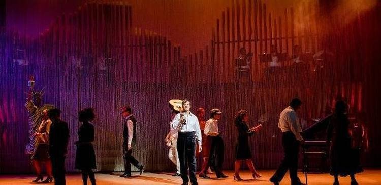 Espet�culo 'Tom Jobim Musical' come�a temporada em S�o Paulo