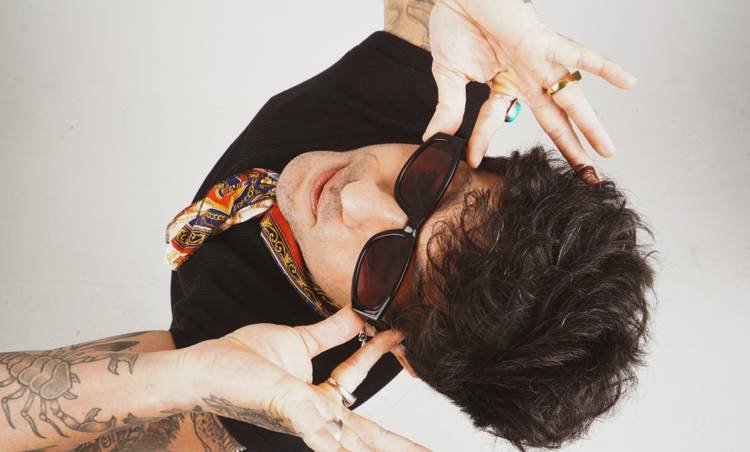Aumenta o som! DJ Tucho se une a Zeu para festa 