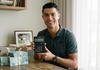 Quanto tempo voc� precisa trabalhar para ganhar 1 m�s do sal�rio do Cristiano Ronaldo?