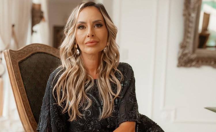 Rafaela Consani vira sensa��o entre celebs e prepara livro sobre t�cnica que criou; veja
