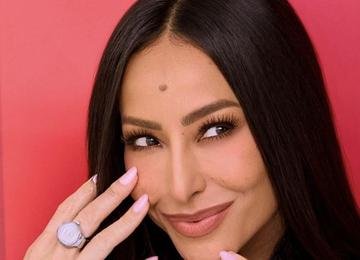 'Pode chegar só em janeiro', diz Sabrina Sato ao brincar com momento do parto