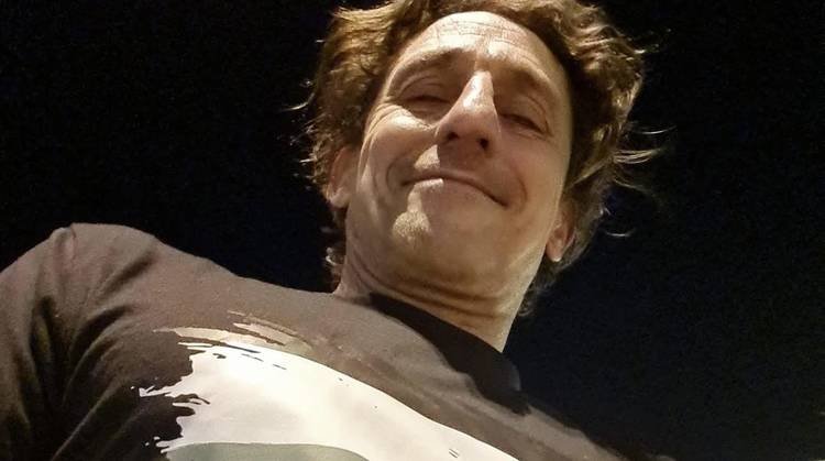 Ator e diretor Tuca Andrada diz que vai acionar seguidora na Justi�a por ataque virtual