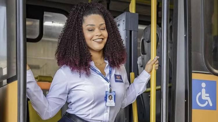 Juliana Alves interpreta Cida na novela 