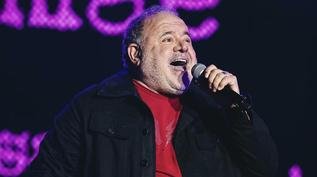 Leo Jaime revisita clássicos em projeto que celebra seus 40 anos de carreira