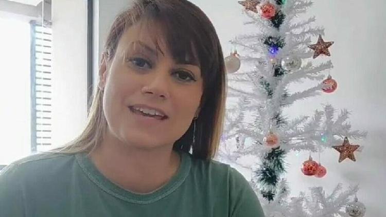 A ex-BBB Ang�lica Morango