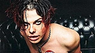 Yungblud: álbum 'Weird' ganha edição especial em seu 5º aniversário