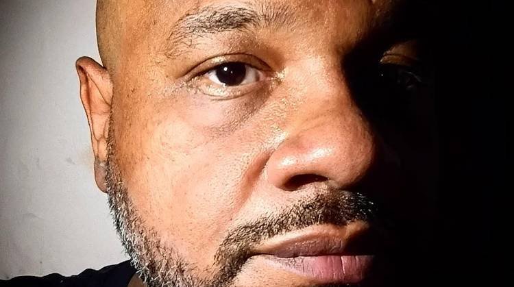 Andr� Gabeh se revolta com ataque brutal e desabafa nas redes sociais