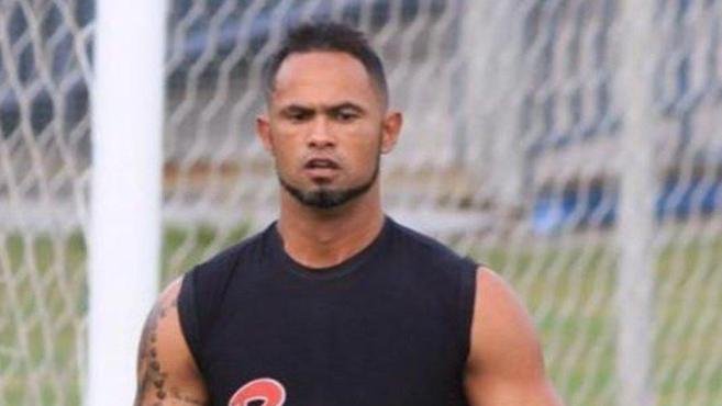 Goleiro Bruno est� foragido, avisa Justi�a do Rio