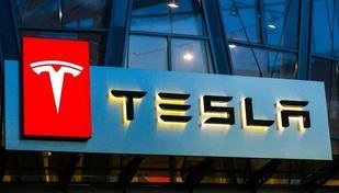 Tesla est� fabricando SUV el�trico menor e mais barato