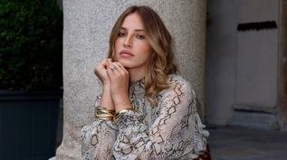 Fashion Week: Rafaella Maia marca presena em desfile de Sara Wong