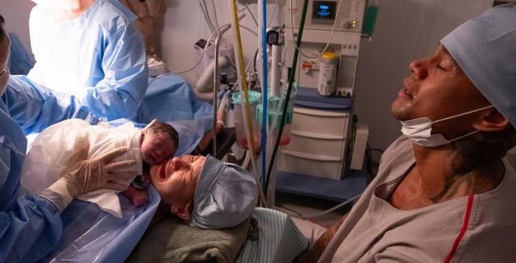 Dançarina deu à luz a Levi na última terça-feira (26)