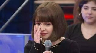 Klara Castanho relata problema de sade e preocupa fs: 'Chorando de dor'