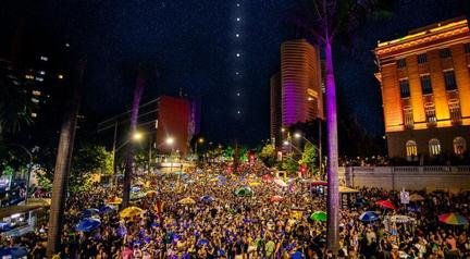 WS El�trico deve arrastar multid�o na Sexta de Carnaval (13)