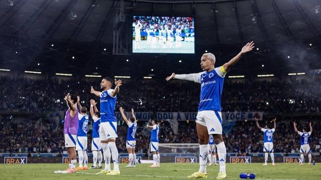 Cruzeiro abre Brasileiro com quatro refor�os, perman�ncias importantes, negocia��es pendentes e sede de t�tulo