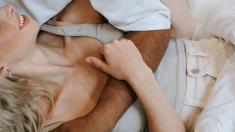 Secura vaginal e desejo: entenda como os dois podem estar ligados