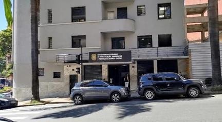 Preso por agredir a m�e e amea�ar ‘quebr�-la’ tira a vida em delegacia