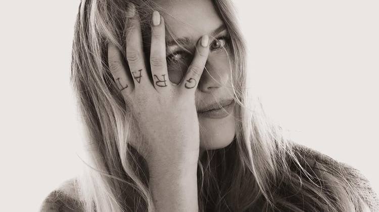 Luana Piovani reage ap�s adiamento da pe�a 