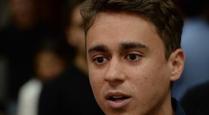 Nikolas chama 'O agente secreto' de 'filme bostileiro'