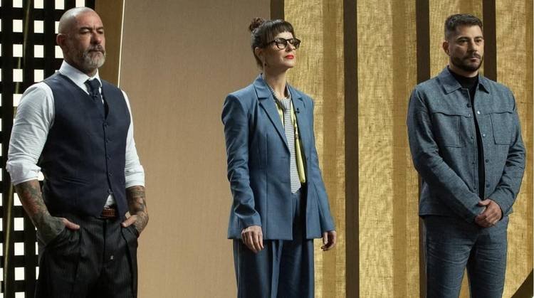 Henrique Foga�a, Helena Rizzo e Evaristo Costa nos bastidores do 