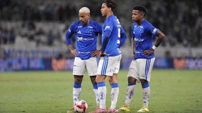 Jornalista alerta: 'Cruzeiro � o time que tem mais a perder com a loucura do estadual'