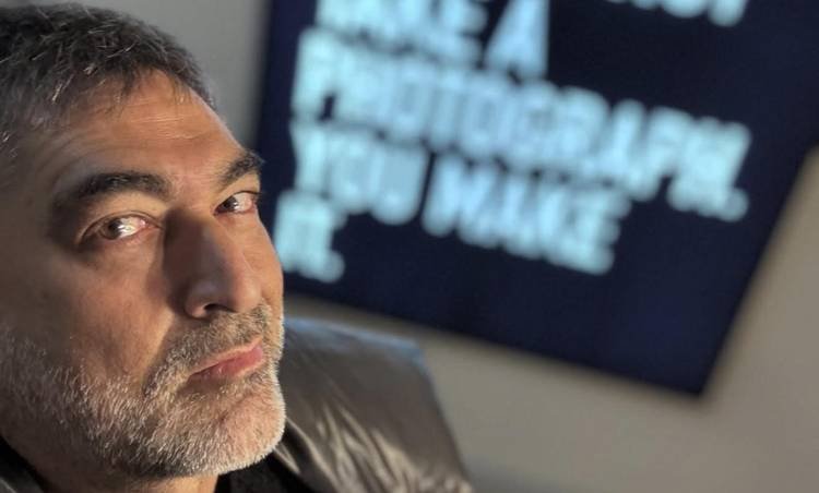 Zeca Camargo defende Shakira e critica compara��es ap�s show no Rio
