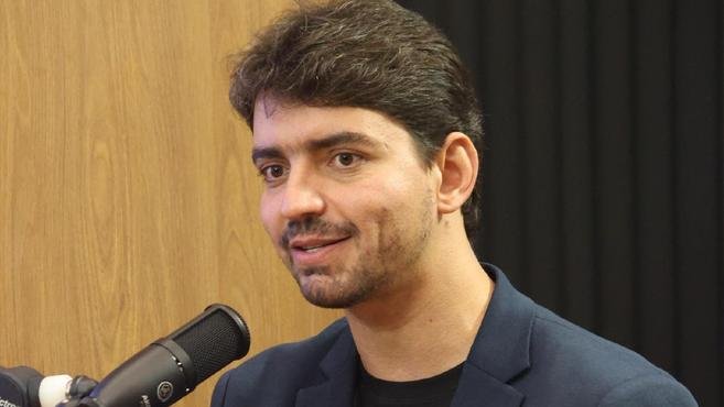 "N�o vejo clima e ambiente para avan�ar na privatiza��o da Cemig em 2026"