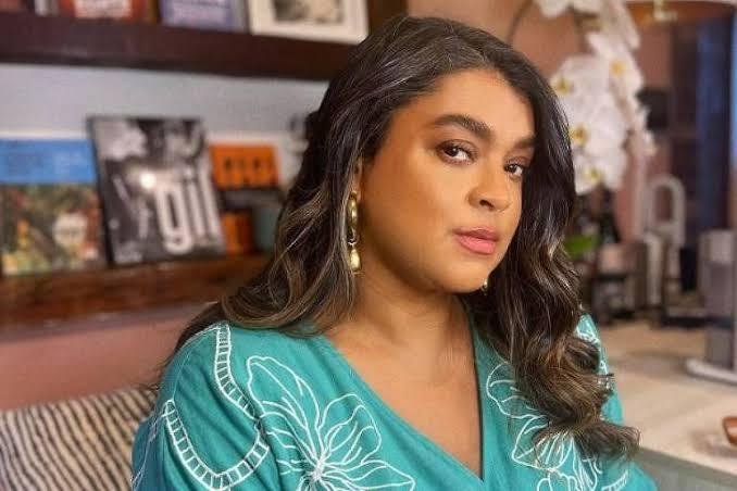 Preta Gil se emociona ao agradecer quem est� ao seu lado: 